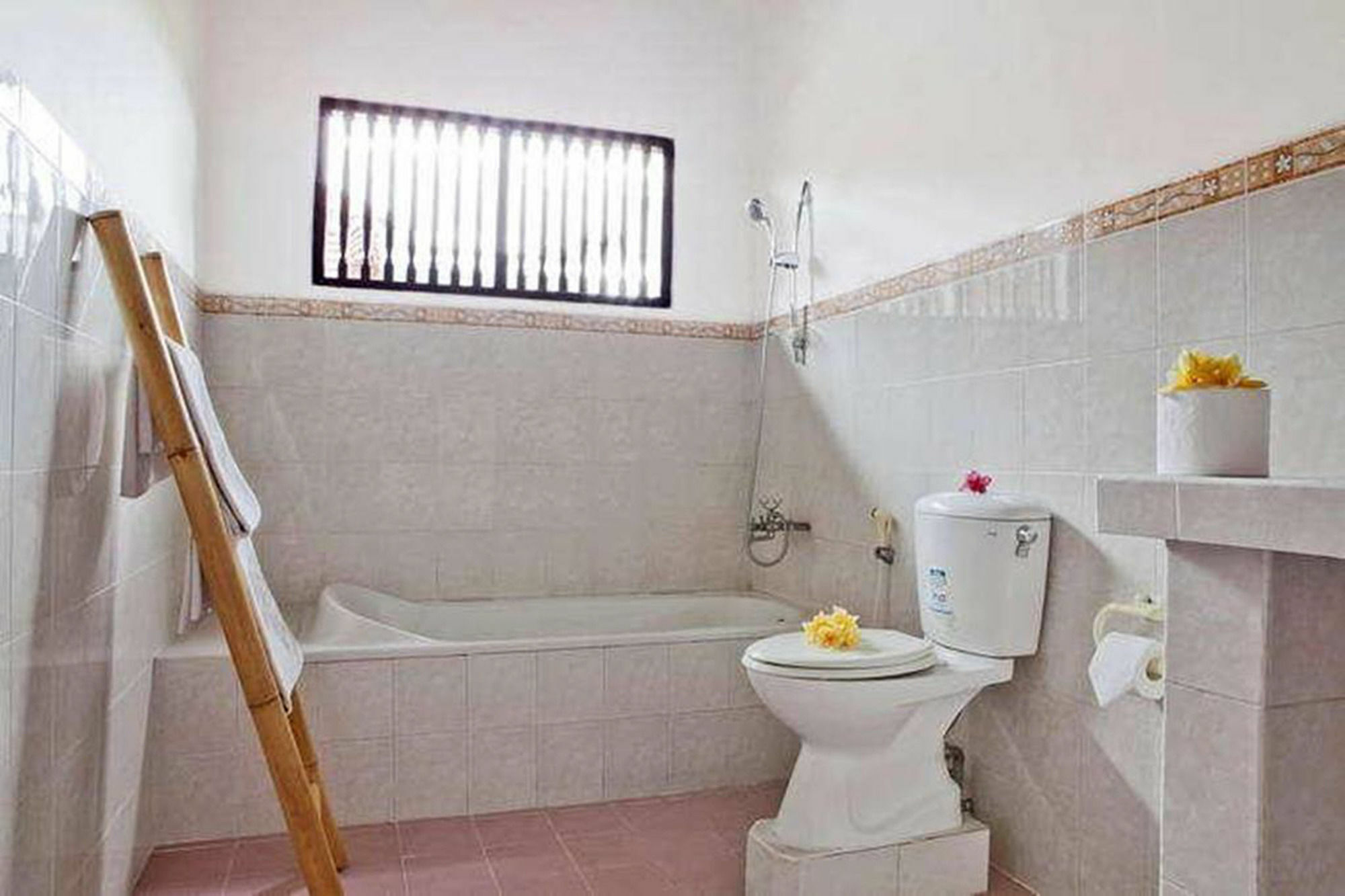 Yuli Bungalows Kuta Lombok Zewnętrze zdjęcie